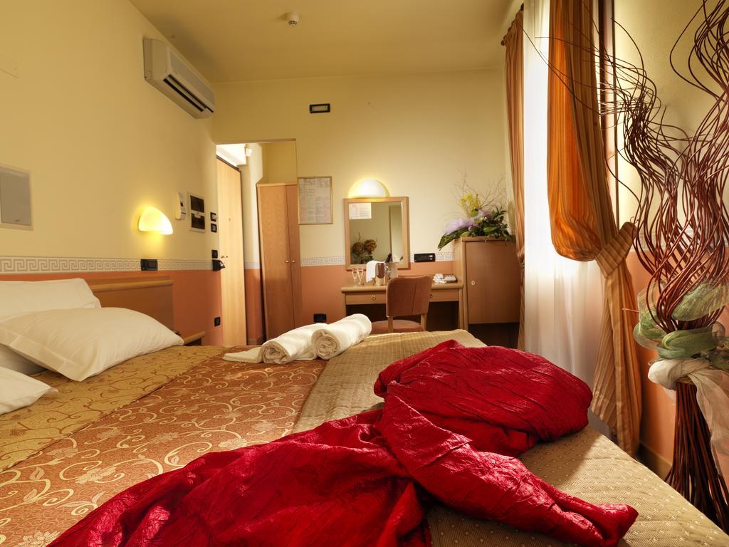 Hotel & Roma