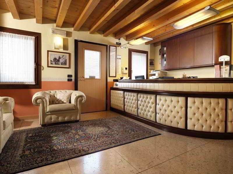 & Roma Hotel